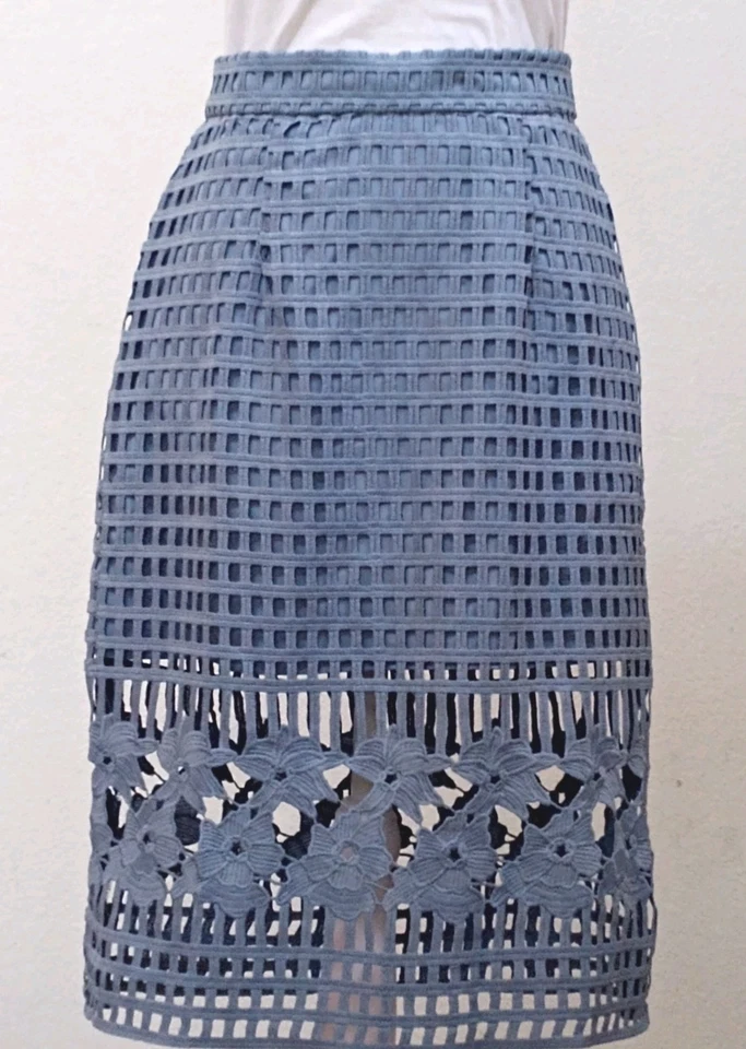 Falda Marc Bouwer Azul Enrejado Superpuesto con Bordado Floral Talla Pequeña Foto 4 de 4