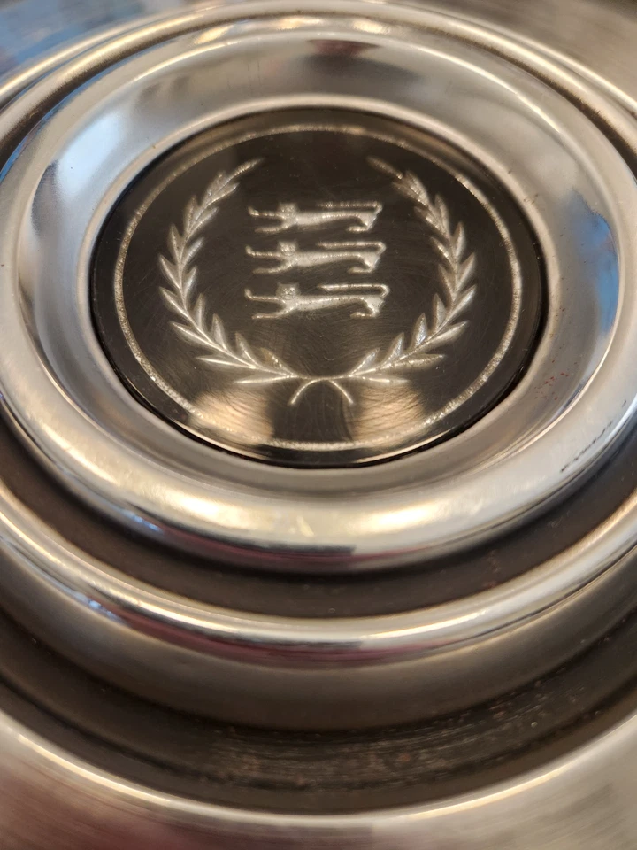 Tapacubos cubierta rueda Ford LTD 1975-1989, LTD II, Crown Victoria Mercury Cougar Foto 2 de 4