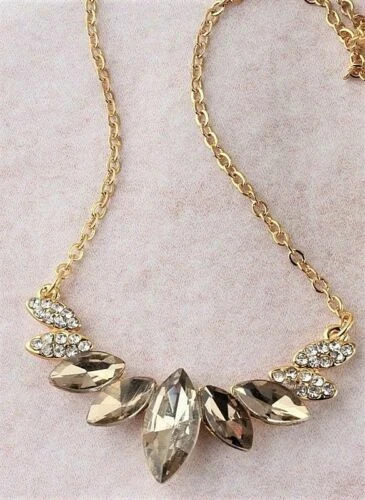 Collane e ciondoli antichi in argento con pietra principale topazio