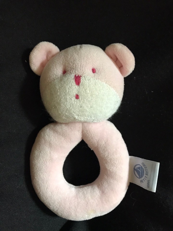 PETIT BATEAU DOUDOU OURS HOCHET ROSE 14 CM EN VELOURS TBE