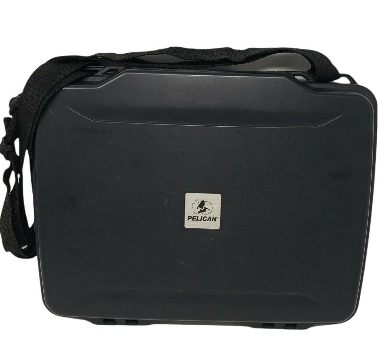 Pelican 1075 Case Tablet Netbook Tech Padded Adj. Strap Black Polymer Hardshell