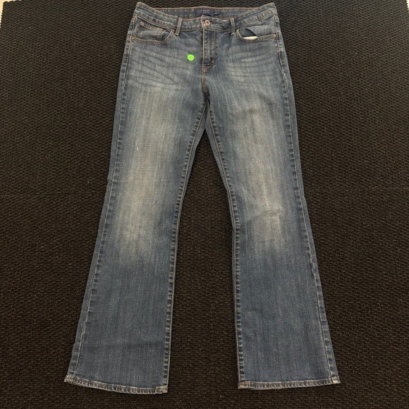 Levi's Demi Curve Classic Boot Cut Jeans Women's Size 12 Medium Wash Denim