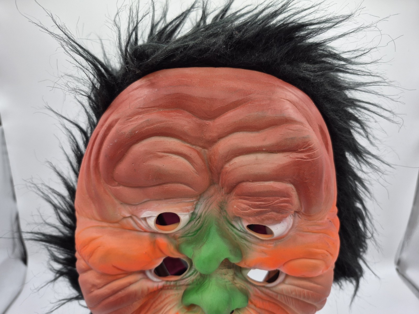 VINTAGE HALLOWEEN MASK FUN WORLD DIV. MADE IN TAIWAN B8