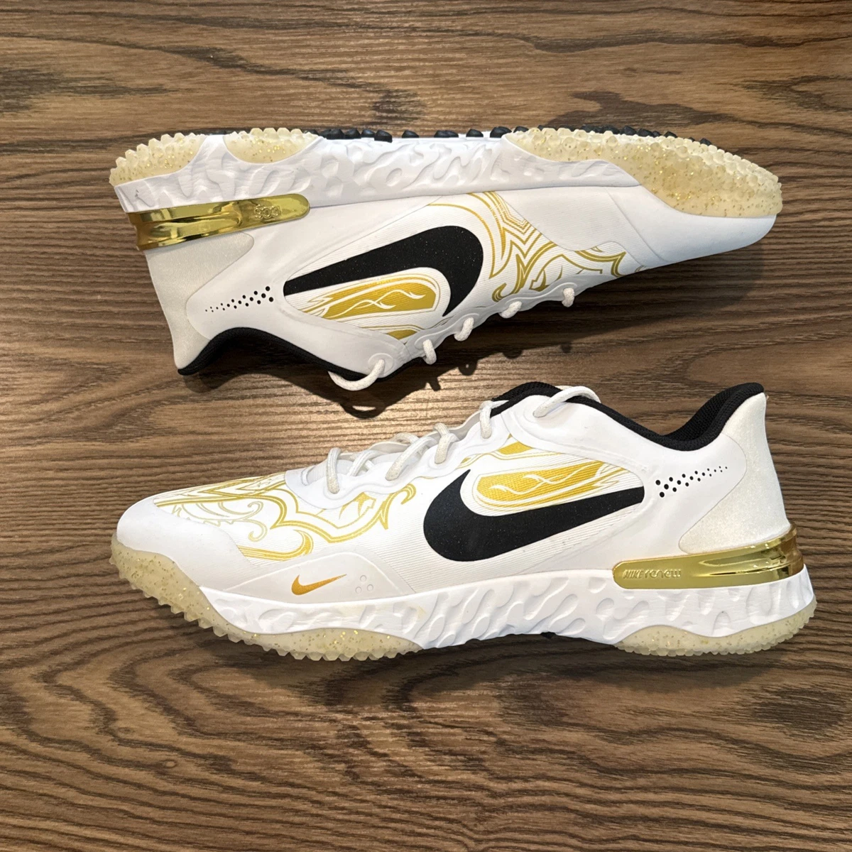 Nike Alpha Huarache Elite 3 Turf White Metallic Gold for Sale