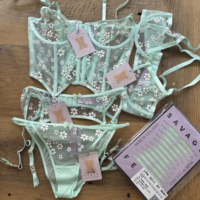 Savage Fenty Mint Green Bra 34D, Bustier M, String Bikini M,Garter M,stockings/L