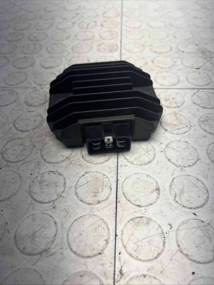 2010 Kawasaki Ninja 250r Ex250j Rectifier Voltage Regulator SH650GA - Image 4 of 4