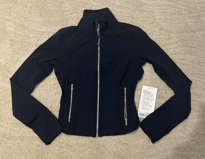 Lululemon Women's true navy/silver Define cropped NULU Jacket