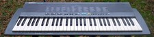 1990 Yamaha PSR-19 61 Key Keyboard 100 Voices 100 Styles 22 Rhythms MIDI Tested
