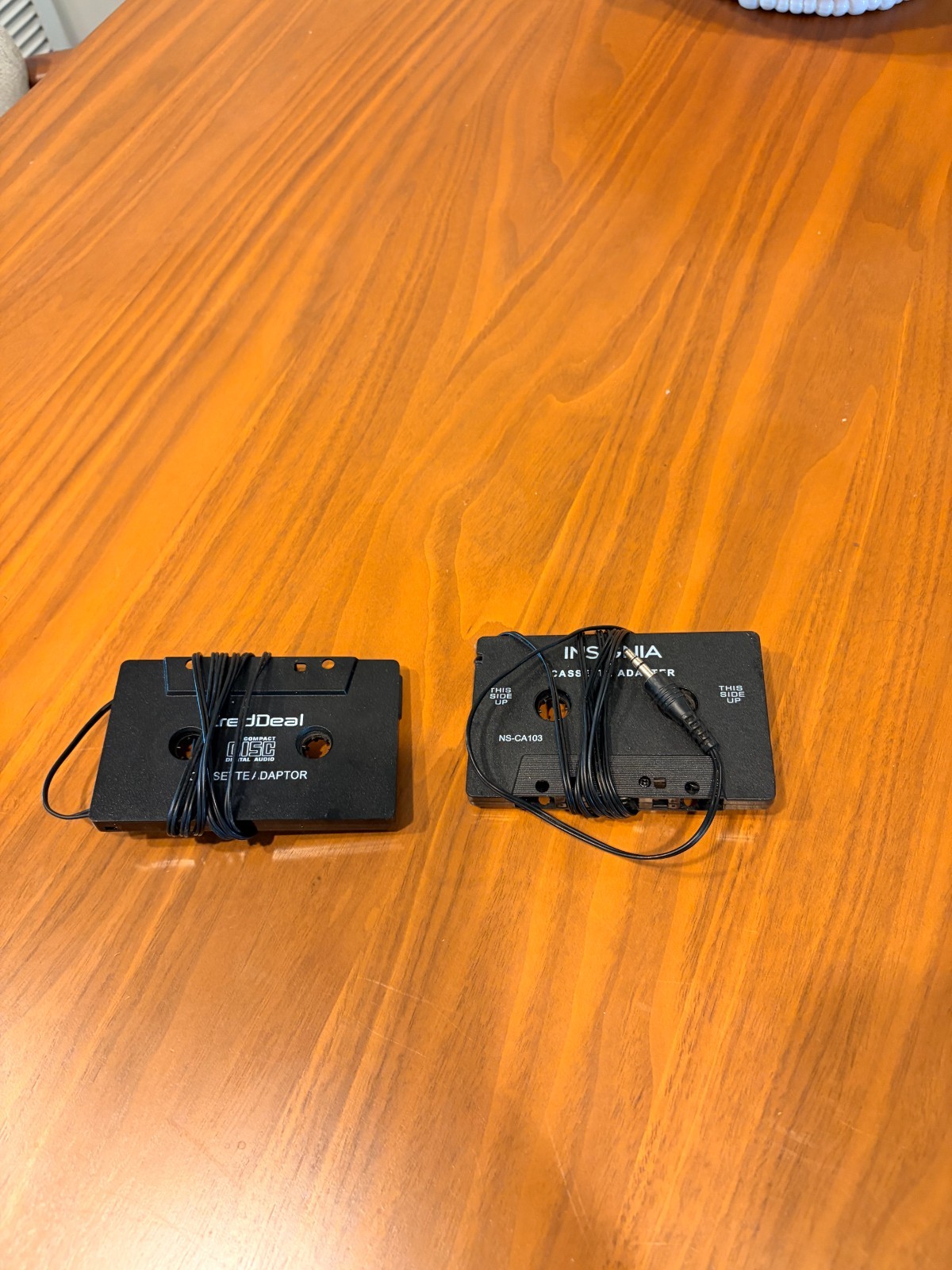 Insignia 3.5mm Cassette Adapter  tape to cd  ns-ca103 black 