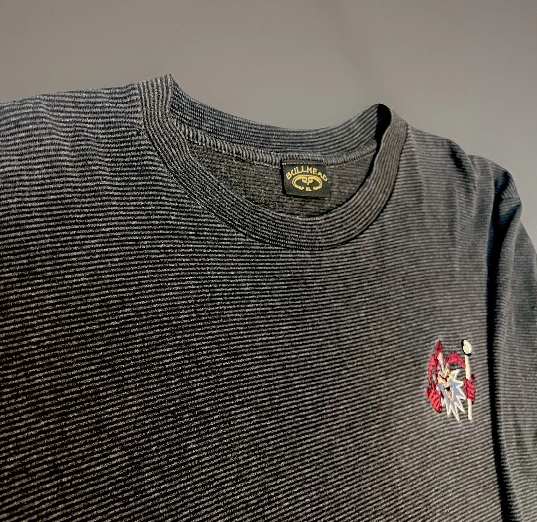 Vintage Gray & Black Stripe Bullhead Men’s XL Shirt 8 Ball Skull Patch 90s Y2K