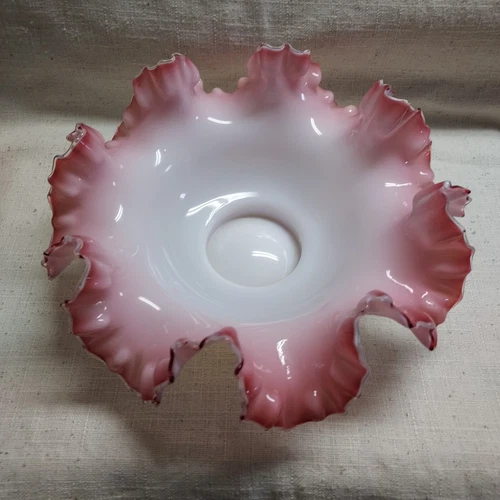 Bride to be Basket- Wild Rose-Glass-by Fenton-1960's-101/2"