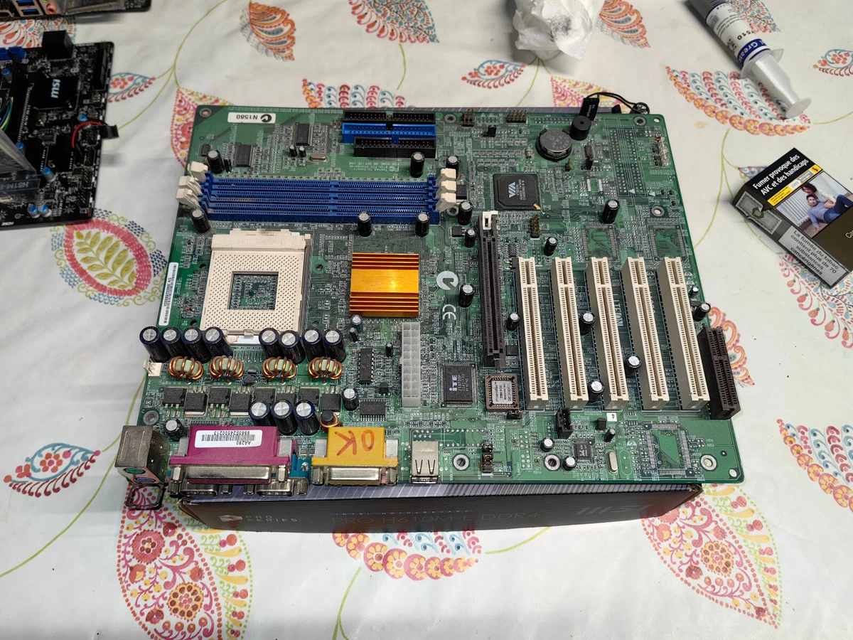 Scheda Madre ATX MSI MS-6590 VER:1.0 KT4 Ultra SOCKET 462 (A) DDR AGP PCI 4719072659011