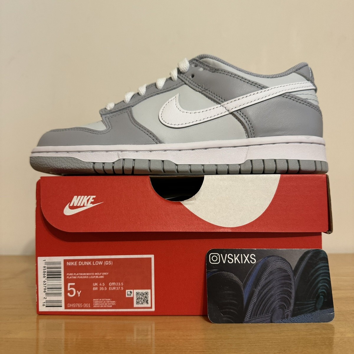Nike Dunk Low (GS) Pure Platinum White Wolf Grey Size 5Y/W6 Nike Dunk Low (GS) Pure Platinum White Wolf Grey Size 5Y/W6