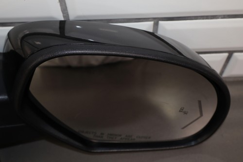 09-14 GMC Yukon Right RH Power Folding Blind Spot (UFT) Door Mirror Black 41U - Picture 10 of 16