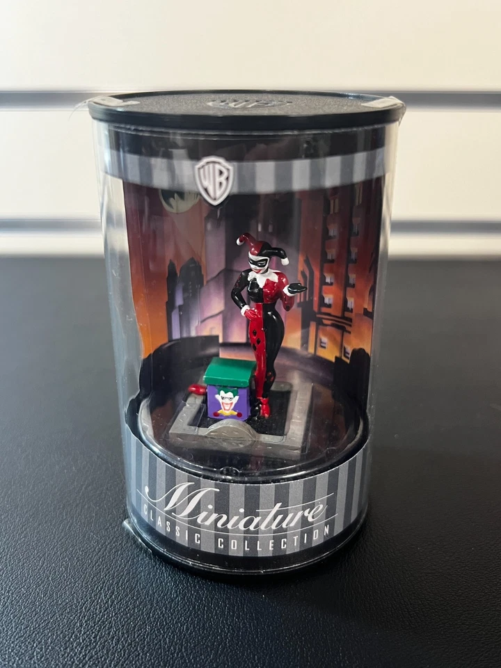 Lot of 9 WB Miniature Classic Collection Figurines Batman Penguin Joker Catwoman - Image 4 of 4