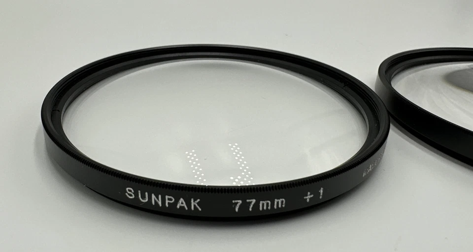 Sunpak PicturesPlus 77mm Close Up Filter Set. Macro - Image 4 of 4