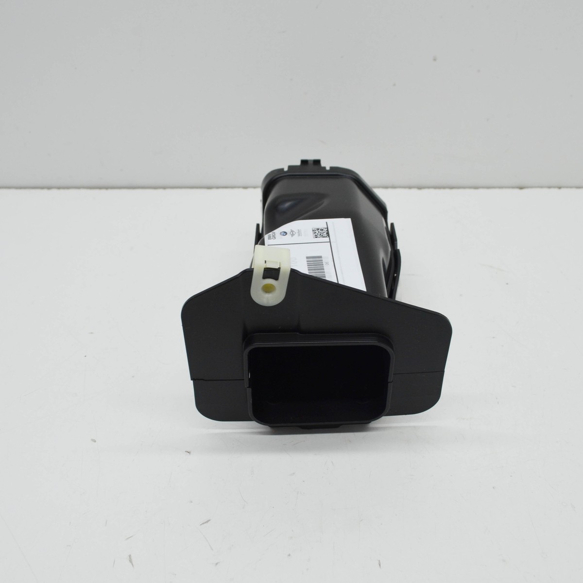 BMW M4 Coupe G82 Left Wheelhousing Brake Air Duct 51748072099 NEW  