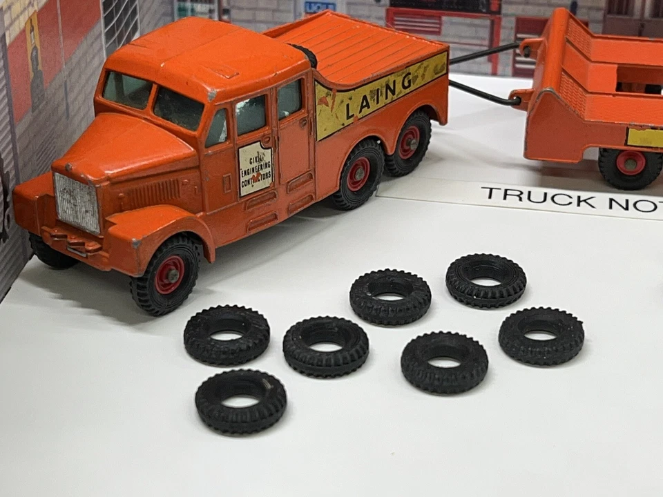 Matchbox Serie King Size Nº 8 Scammell 6x6 Tractor Laing (SOLO NEUMÁTICOS) Foto 2 de 4