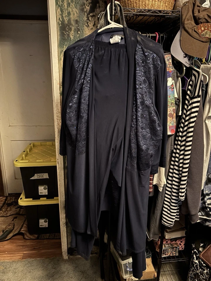 Traje Madre de la Novia Azul Talla 22 Foto 3 de 3