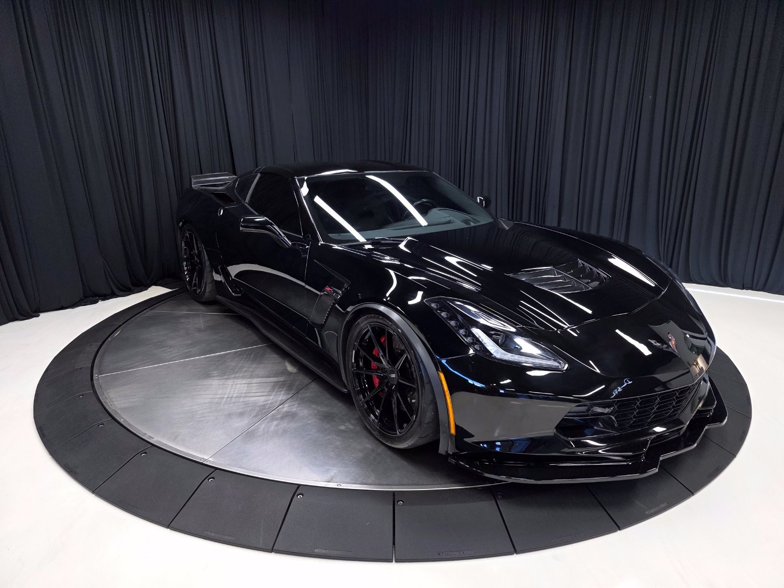 2016 Black Chevrolet Corvette   | C7 Corvette Photo 8