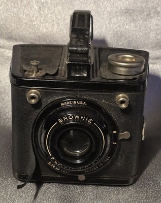 Vintage 1940's Brownie Flash Six-20 Camera Eastman Kodak
