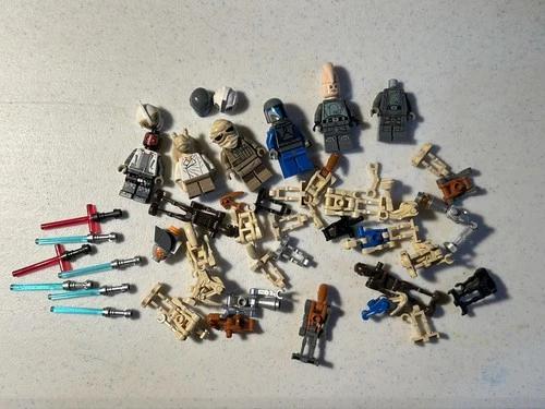 LEGO STAR WARS Random Minifigures + Accessories Lot