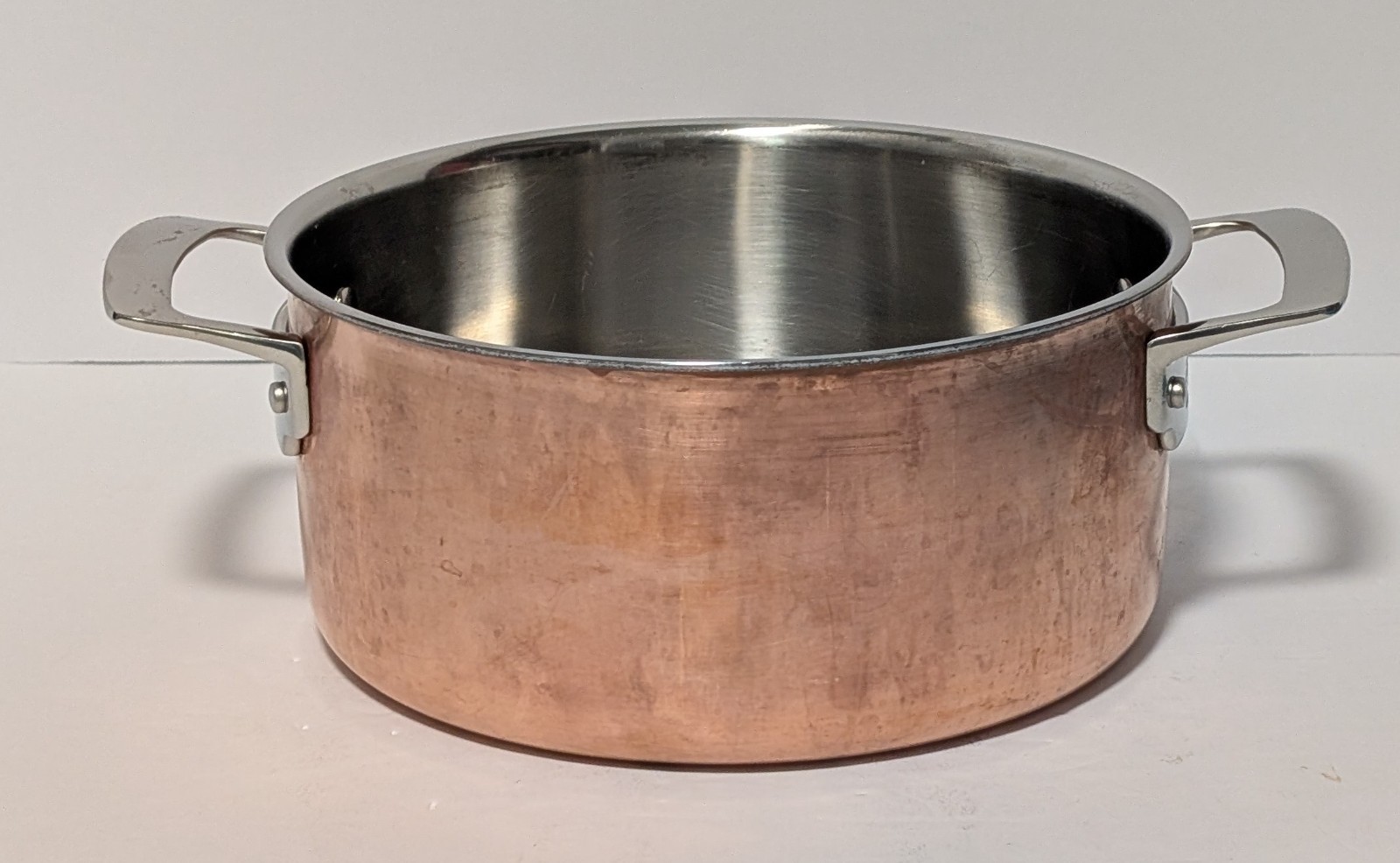 Viking 3-Ply Copper Clad Stock Pot 4 Qt Stainless Steel Interior 40571-0224C