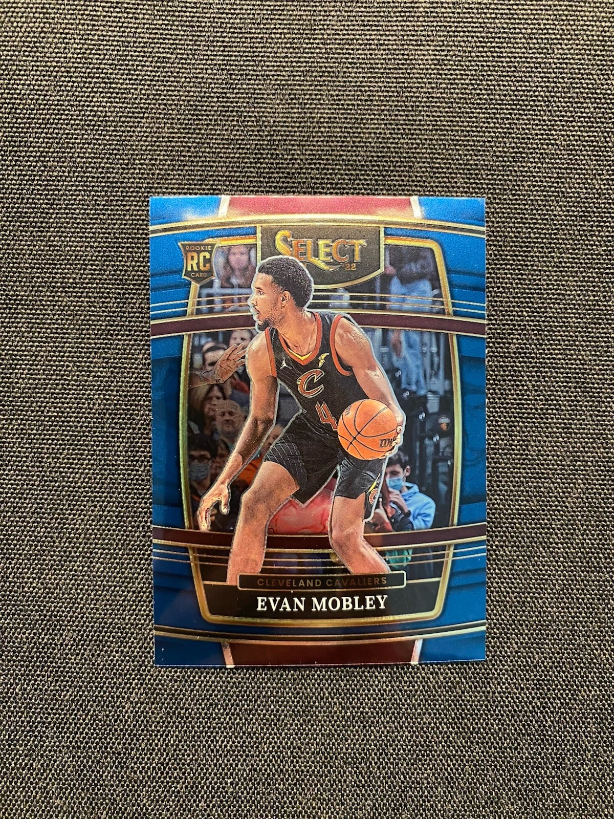 2021-22 Panini Select - Concourse Evan Mobley #5 Blue Shimmer Prizm (RC)