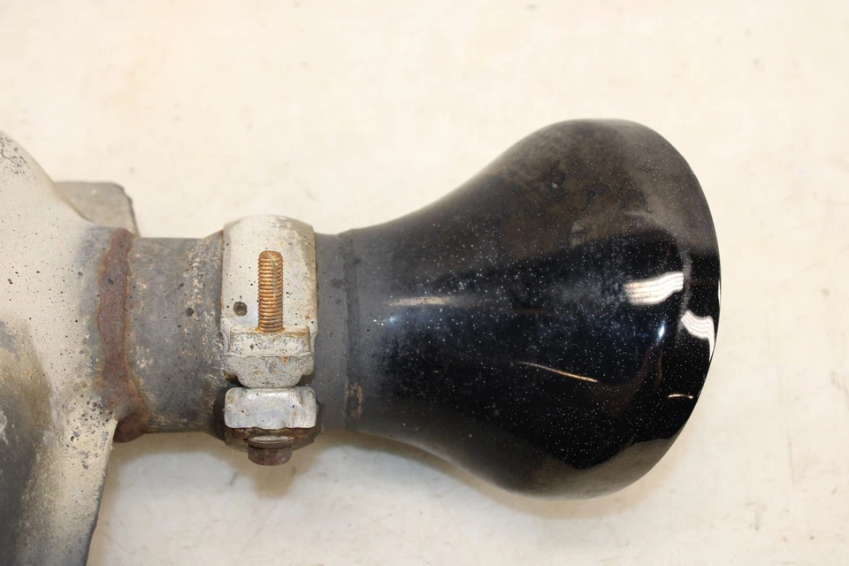 Silenciador de escape izquierdo Jeep Grand Cherokee SRT 2012-2021 OEM MT79 Foto 2 de 4