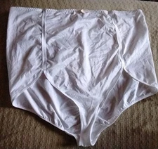 RARE Vintage BALI 8X 45/46 Something Else Collection Brief WHITE UNWORN NWT