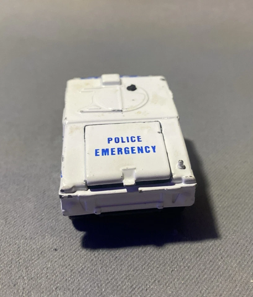 1994 Vintage VTG Matchbox Hummer Police Truck Vehicle Unit 7 - Image 4 of 4
