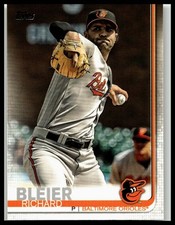 2019 Topps #207 Richard Bleier Baltimore Orioles