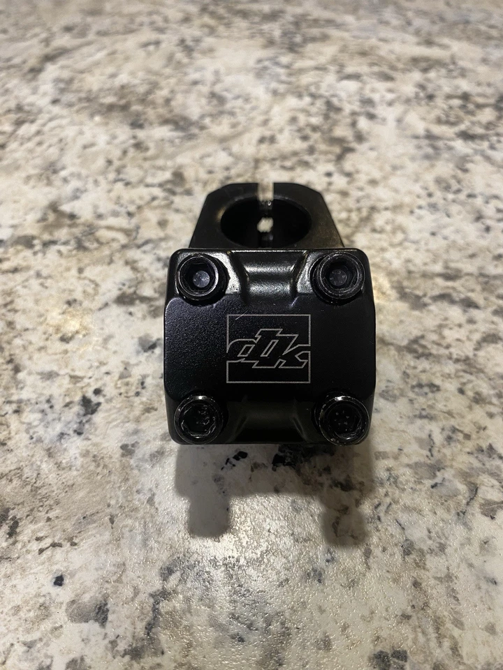 DK BMX MTB Stem 50mm Length 1 1/8 Steerer 22mm Bar Clamp - Image 2 of 4