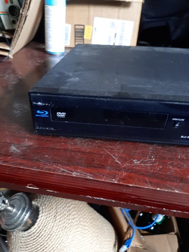 Sylvania NB501SL9 1080p Blu-Ray Disc Player (With Cords) - Picture 2 of 7
