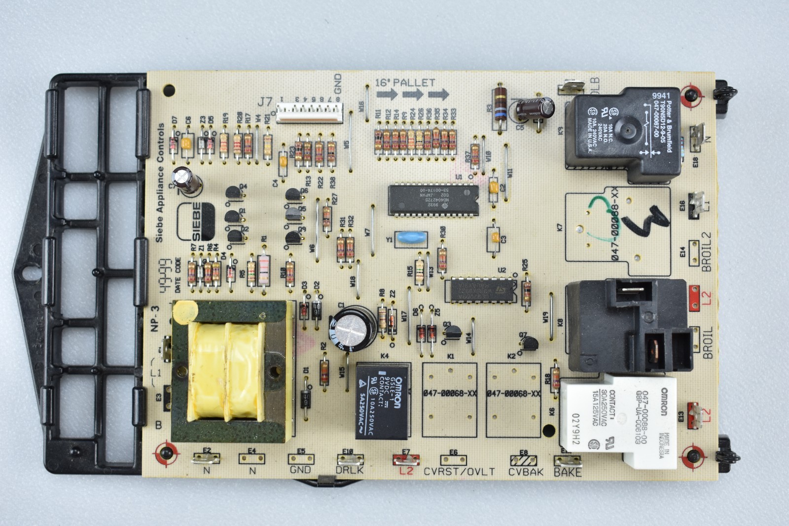 Genuine THERMADOR BuiltIn Oven Relay Board 1438906 1000104601