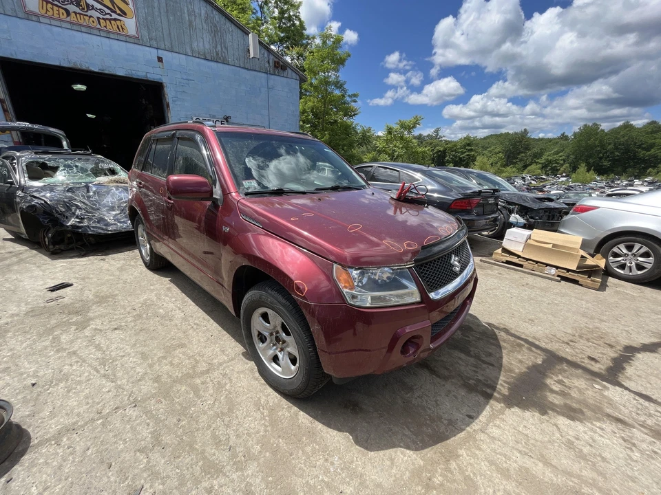 Capó SUZUKI GRAND VITARA 06 07 08 09 10 11 12 13 Foto 3 de 4
