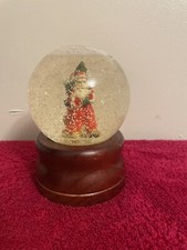 SANTA Snow Globe "SANTA IS COMING TO TOWN" - NO BOX