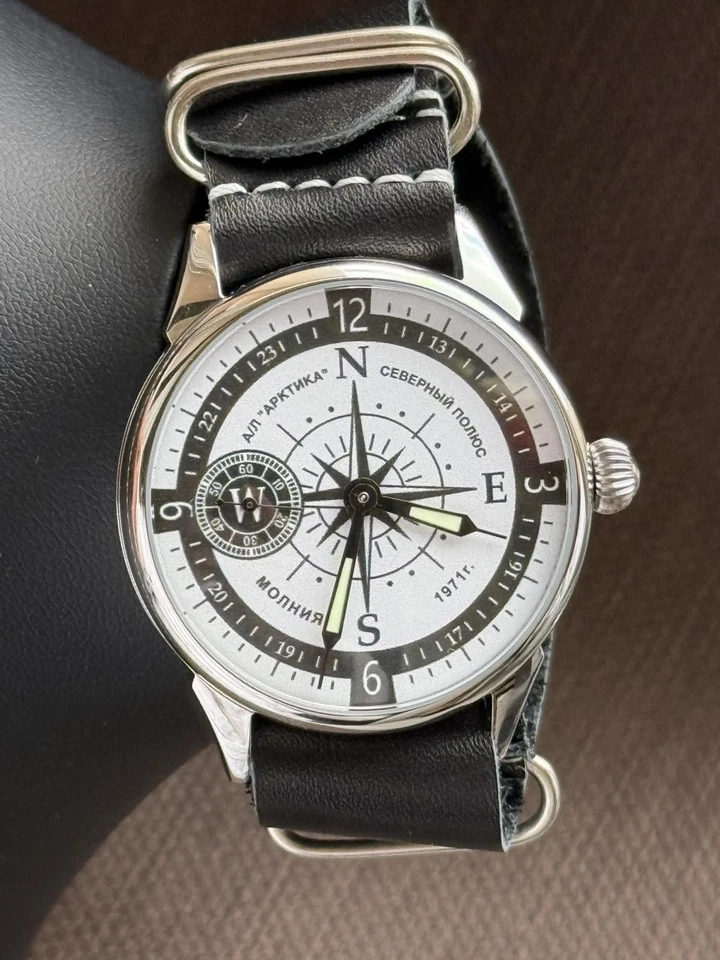 Reloj Molniya Vintage Brújula Mecánico Muñeca Ártica Ruso Molnja Militar Foto 4 de 4
