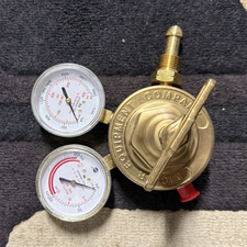 VICTOR Gas Welding Regulator for Acetylene with Dual Pressure Gauges