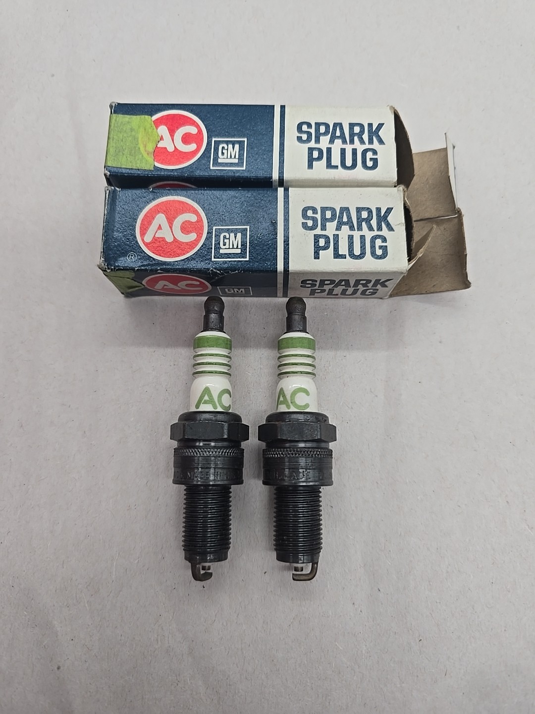 Vintage Lot of 2 AC Spark plugs R46XLS Made in USA
