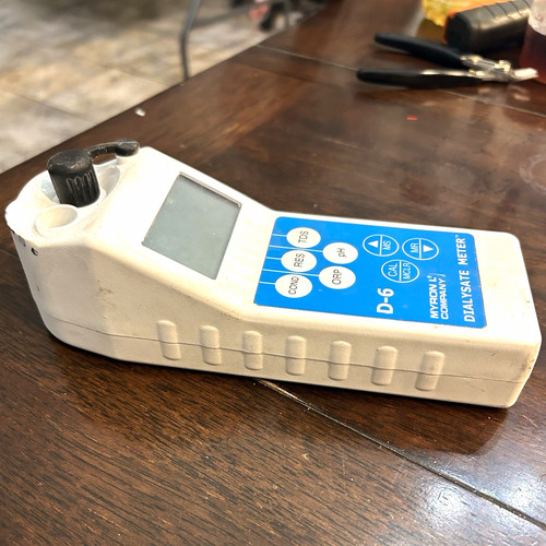 Myron L Company D-6 Dialysate Meter, pH Conductivity & TDS Meter