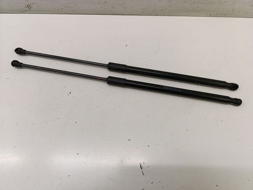 Volkswagen Golf VIII 2023 Gasdruckfeder Dämpfer Heckklappe Kofferraumdeckel