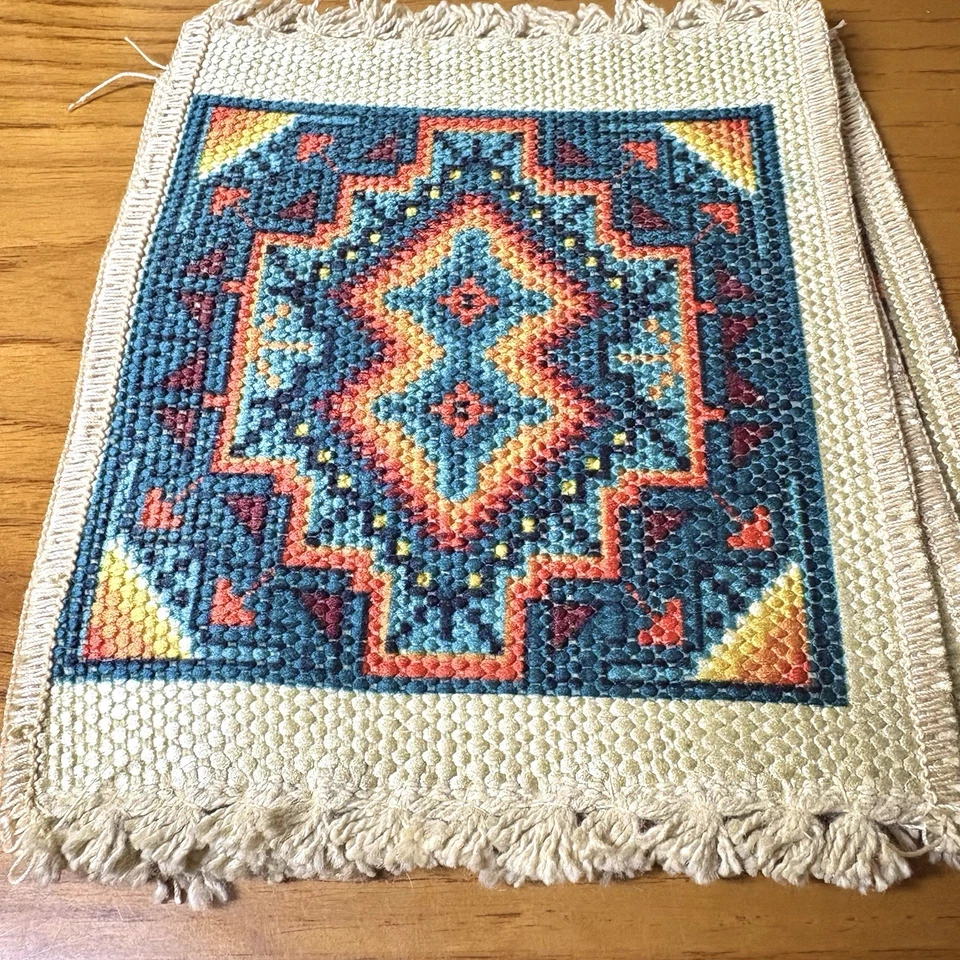 Lote de alfombras miniatura de colección diseño azteca 6x7 pulgadas Casa de muñecas Southwestern Foto 4 de 4