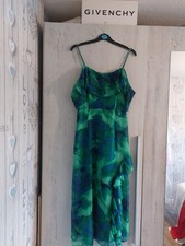 Quiz Beautiful Green Off Shoulder Dress Qith Adjustable Straps Size 8 Frilled