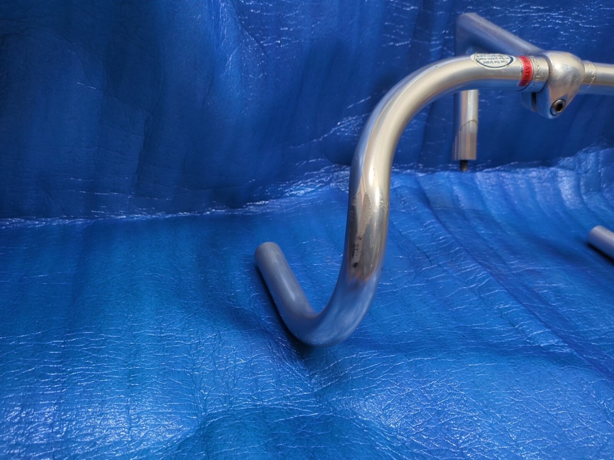 Nitto B123 Aluminium 380mm NJS Handlebar + Nitto Jaguar 120mm