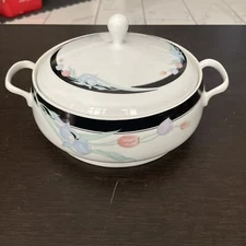 Excel - "Caravel" - Individual Round Covered Vegetable Bowl 9"