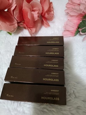 Hourglass Ambient Soft Glow Foundation - SHADE 5 -  1 FL OZ.  NEW IN BOX