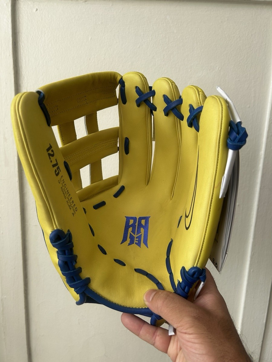 Nike 12.75 Vapor Elite Baseball Glove Ronald Acuña Jr. Yellow RHT
