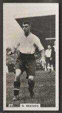 PATTREIOUEX-FOOTBALLERS IN ACTION 1934 (F78)-#27- ASTON VILLA - BEESON