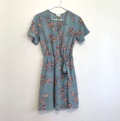 SIENNA SKY Blue Pink Floral Crochet Tie Bow Mini Surplice Faux Wrap Dress Small